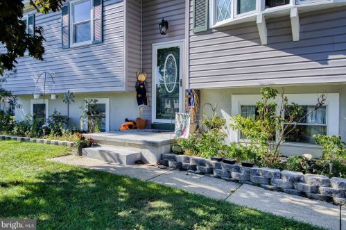 13 Spring Hollow Dr, Erial, NJ 08081-1607