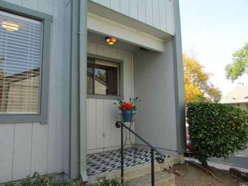2310 Cross Ave, Santa Rosa, CA 95401-6725