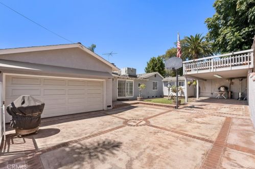 525 Malvern Ave, Fullerton, CA 92832-1120