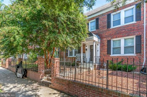 1229 18th St, Washington, DC 20002-2076