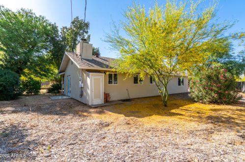 6507 Paradise Dr, Scottsdale AZ 85254-5175 exterior