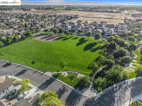 15 Solstice Ct, Oakley CA  94561-1759 exterior