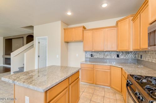 827 Anastasia St, San Tan Valley AZ  85140-5792 exterior