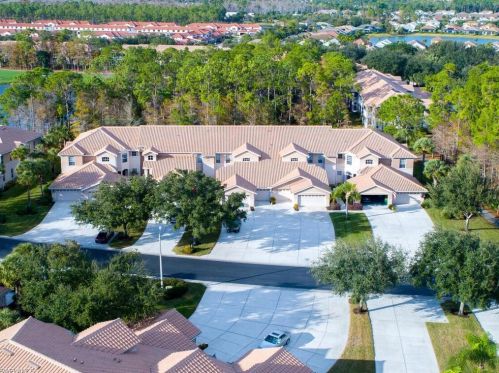 8487 Radcliffe Ter, Naples, FL 34120-0639