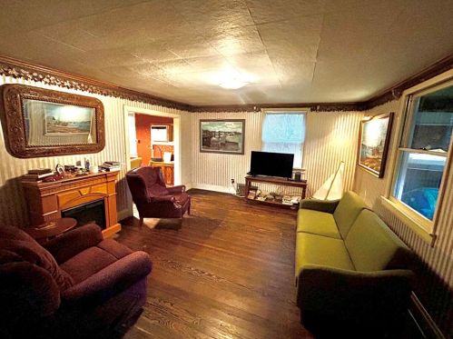412 Pless Way, Saltsburg PA  15681-8979 exterior
