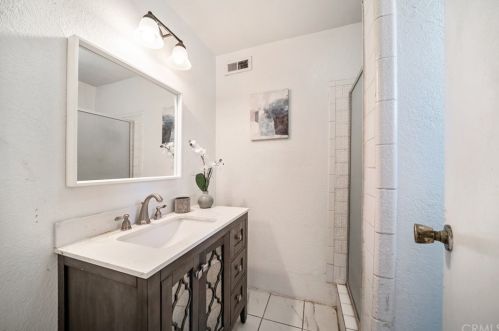 13371 Neptune Ct, Garden Grove CA  92843-2724 exterior