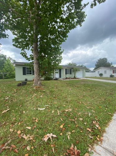 9356 Carthage Rd, Brooksville, FL 34608-3840