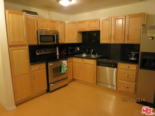 425 Kenmore Ave, Los Angeles CA  90004-3336 exterior