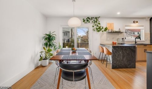 45 Wadsworth Ter, Cranford NJ  07016-2570 exterior