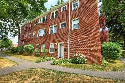 2 Soundview Ave, White Plains, NY 10606-3326