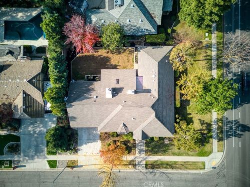 8707 4th St, Fresno, CA 93720-2534