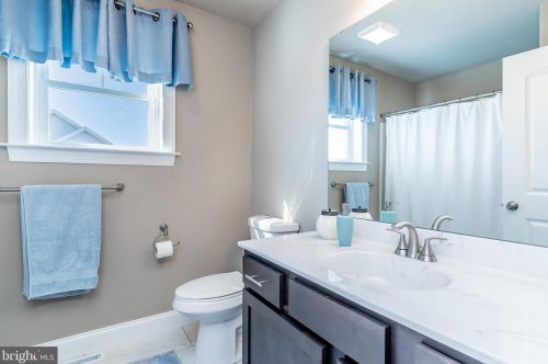 112 White Deer Way, Carlisle PA  17013-7600 exterior