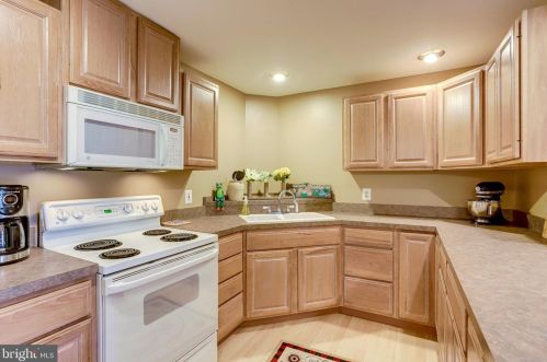 3714 Mountain Rd, Haymarket VA  20169-1739 exterior