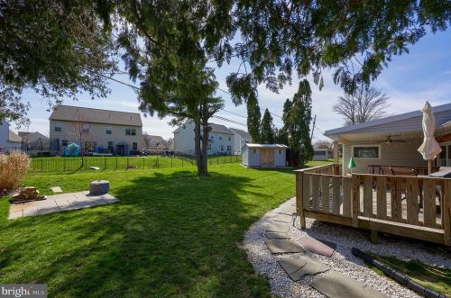 90 Stanley Ave, Landisville PA  17538-1023 exterior