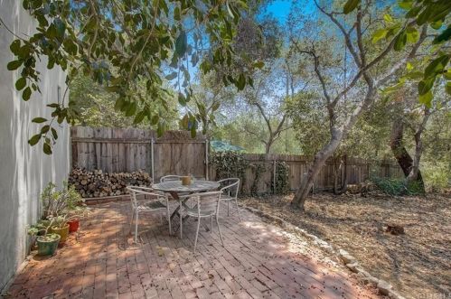 1905 Verdugo Rd, Glendale CA  91208-2605 exterior