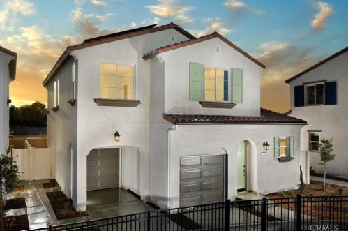 1446 Laurelwood Dr, San Bernardino, CA 92408-3679