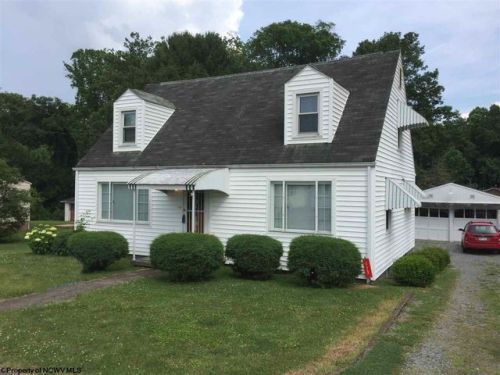 113 Oliver St, Clarksburg, WV 26301-7471