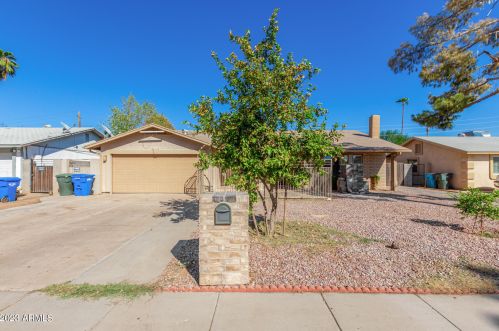4115 85th Dr, Phoenix, AZ 85037-2110