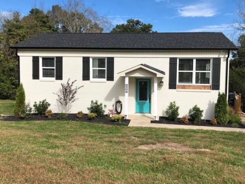 2304 Roundtree Rd, Knoxville, TN 37923-1029