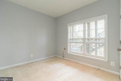 15017 Danube Way, Haymarket VA  20169-3321 exterior