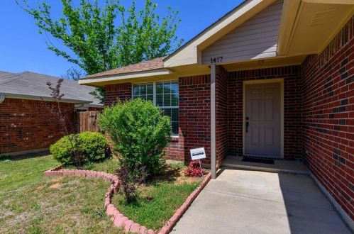1417 Paco Trl, Denton, TX 76209-4648