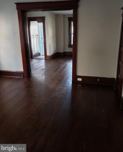 349 Berwyn Ave, Trenton, NJ 08618-2525
