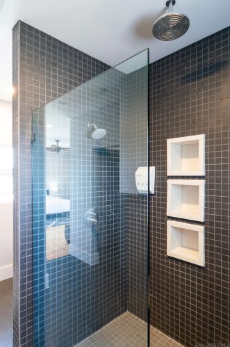 1558 Burton St, San Diego CA 92111-7044 exterior