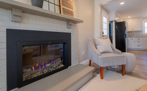 476 Grn End Ave, Middletown RI 02842-5626 exterior