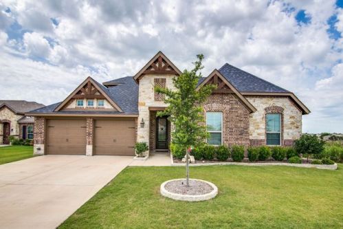 7018 Lone Star Way, Midlothian, TX 76065-3946
