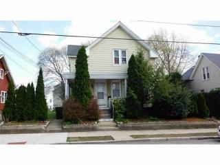 621 Academy Ave, Providence, RI 02908-2724