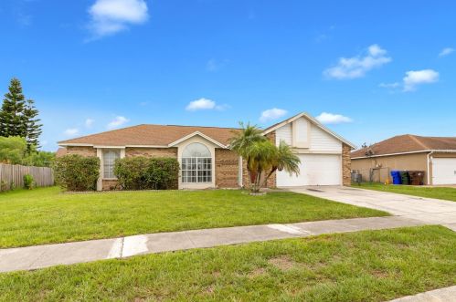 2412 Lancashire Ln, Kissimmee, FL 34743-3405