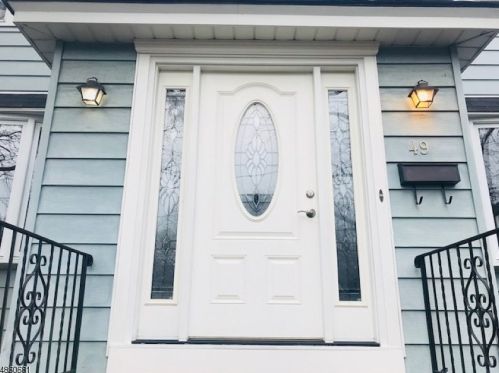 49 Dunnell Rd, Maplewood NJ  07040-1333 exterior