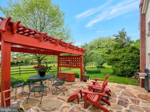 251 Bancroft Rd, Kennett Sq PA  19348-2292 exterior