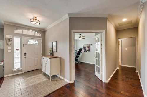 933 Heatherwood Dr, St Paul, TX 75098-3833