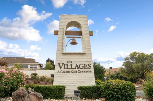 9006 Village View Dr, San Jose, CA 95135-2168