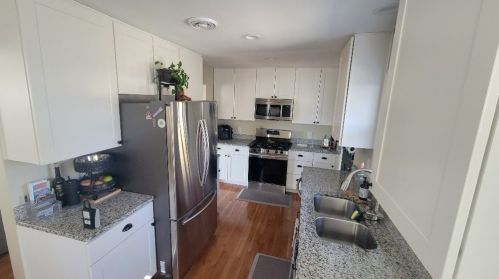 3630 97th St, Milwaukee, WI 53228-1419