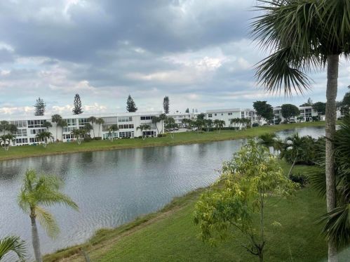 306 Wellington L, West Palm Beach, FL 33417-2523