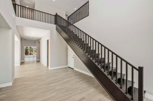 2898 Sandstone Ct, Gilbert, AZ 85295