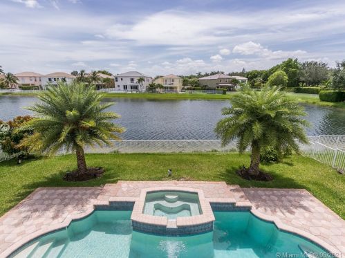 4906 166th Ave, Hollywood, FL 33027-4904