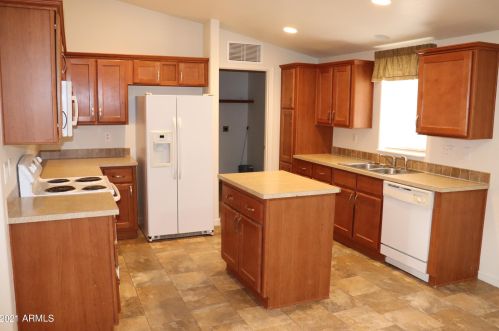 43105 11 Ave, Phoenix AZ 85007-3925 exterior