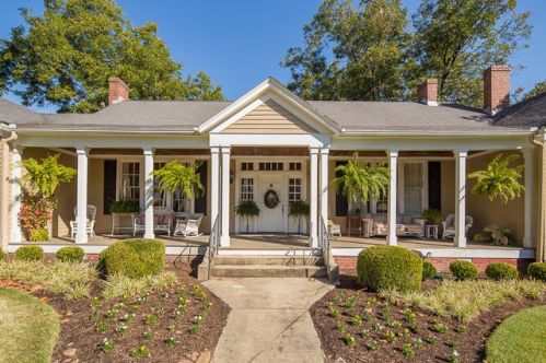 625 College St, Brownsville TN  38012-2612 exterior