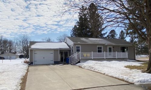 343 Main St, Summit, MN 55917-1363