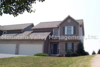 1341 Goldfinch Dr, Harrisonburg VA  22802-4966 exterior