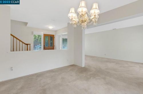 9456 Fairlight Ct, Elk Grove CA  95758-1031 exterior