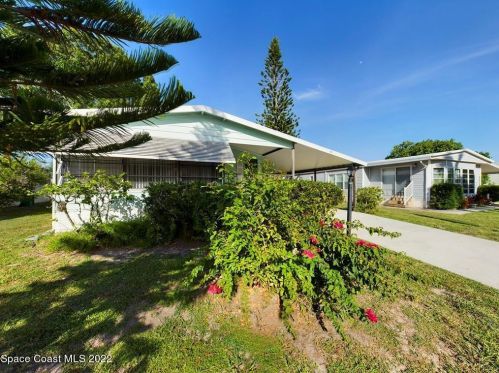 712 Hyacinth Cir, Sebastian, FL 32976-7665