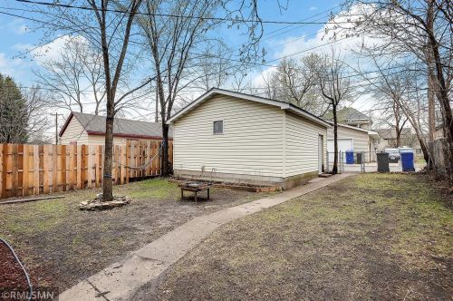 885 Fuller Ave, Saint Paul, MN 55104-4742