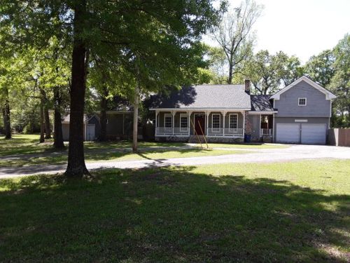 500 Magnolia Dr, Conroe TX  77301-3259 exterior