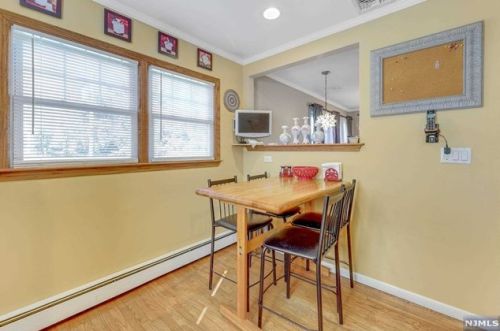 437 Northern Pkwy, Ridgewood NJ  07450-1720 exterior