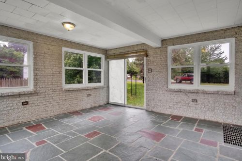 316 Kendale Rd, Red Lion PA  17356-9633 exterior