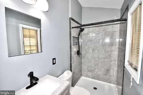 16000 Tiffany Ln, Haymarket VA  20169-1620 exterior